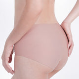 Bare Flex Seamless Panty In Nude Pink