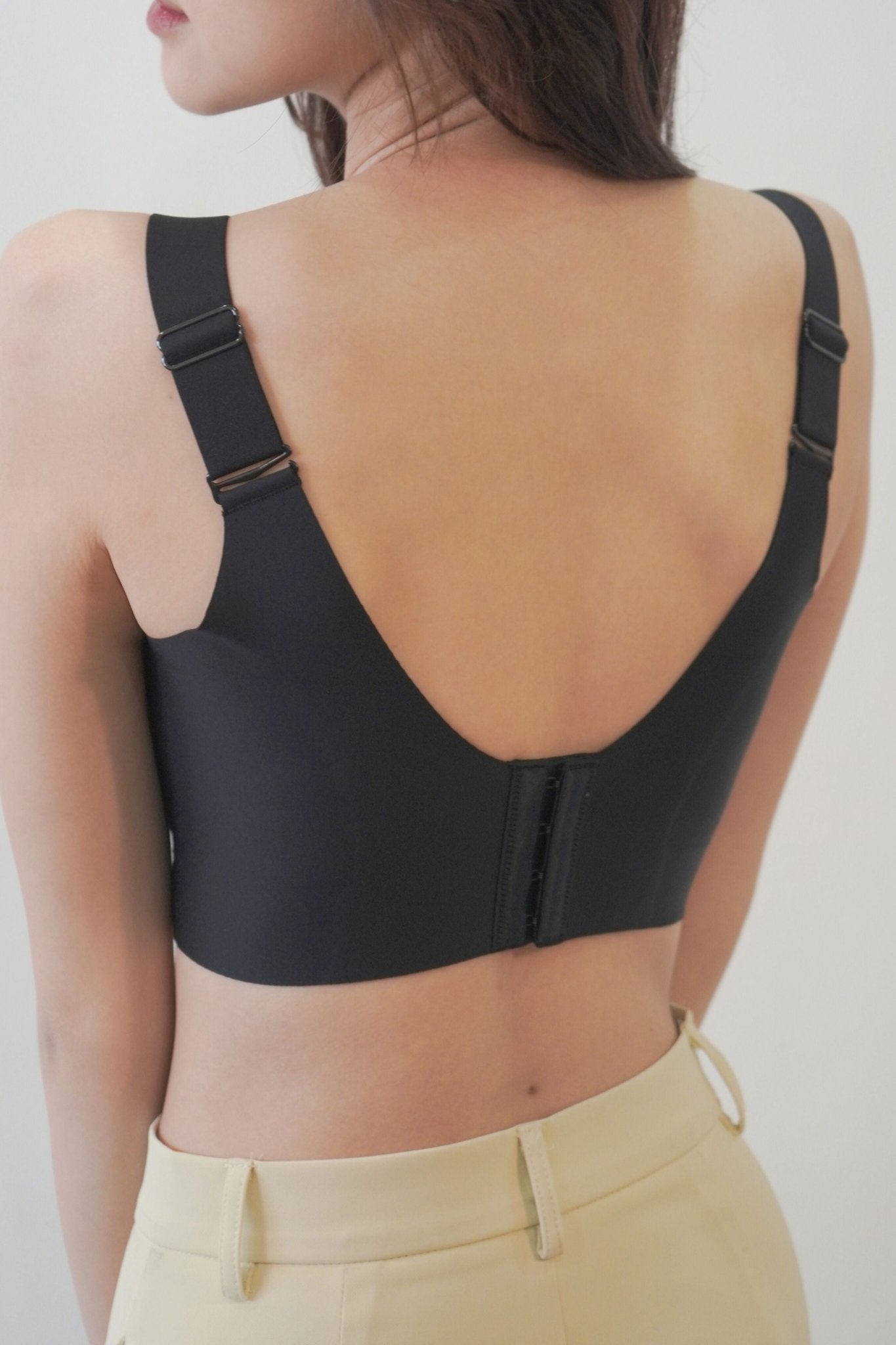 [New - In] Routine Plus Perfect Uplifting Seamless Bra (S - 3XL) In Black - Bra - Full Coverage & Natural Uplift & Seamless - Adelais Official