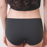 [New - In] Wear Nothing Seamless Antibacterial Panty In Black - Panty - Seamless Brief - Adelais Official
