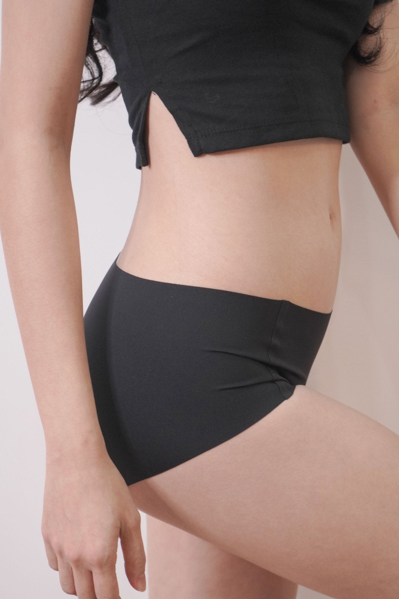 [New - In] Wear Nothing Seamless Antibacterial Panty In Black - Panty - Seamless Brief - Adelais Official