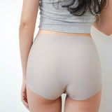 [New-In] Wear Nothing Seamless Antibacterial Panty In Smoke - Adelais Official