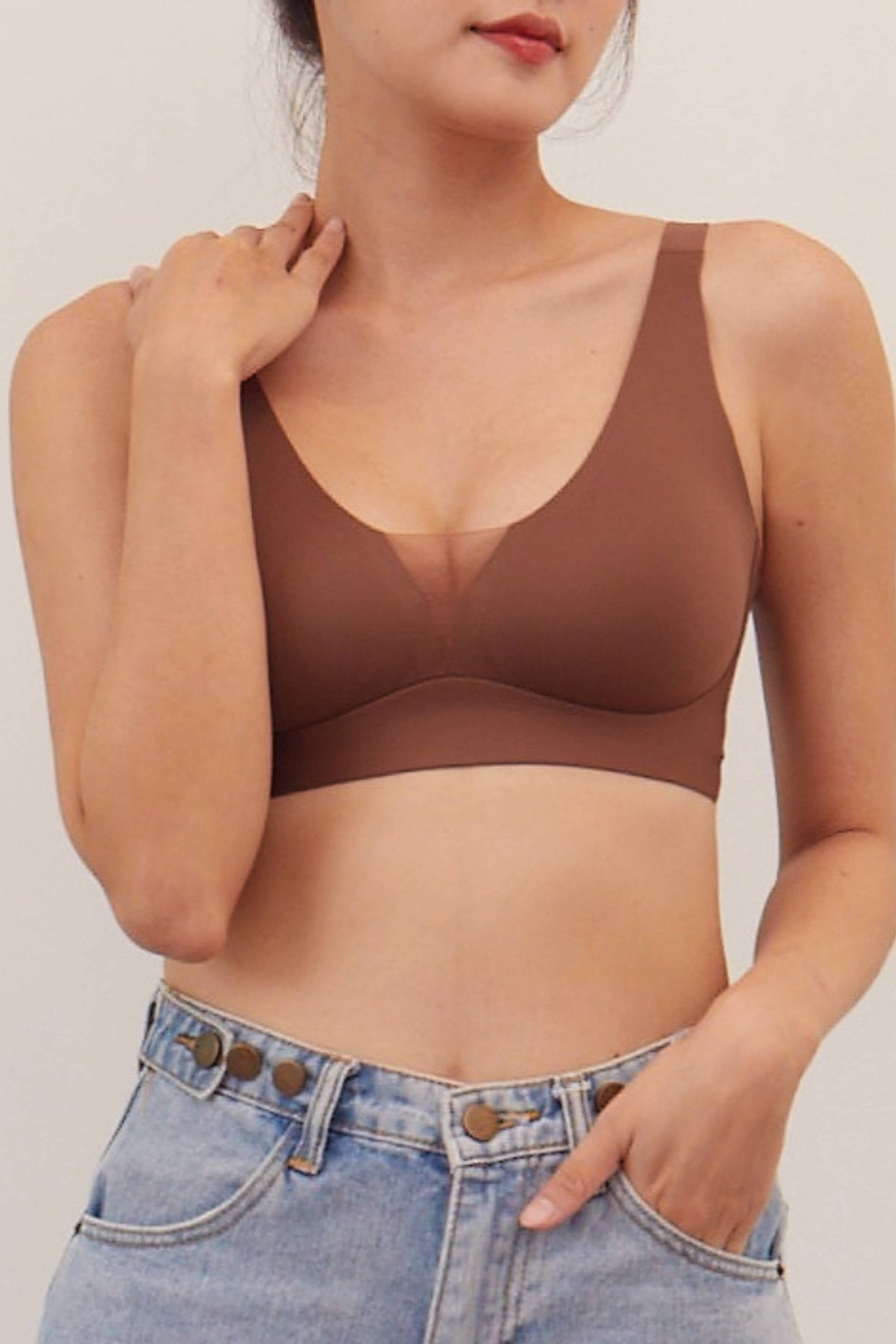 Routine Seamless Perfect Uplifting Bra In Woody Brown - Adelais Official