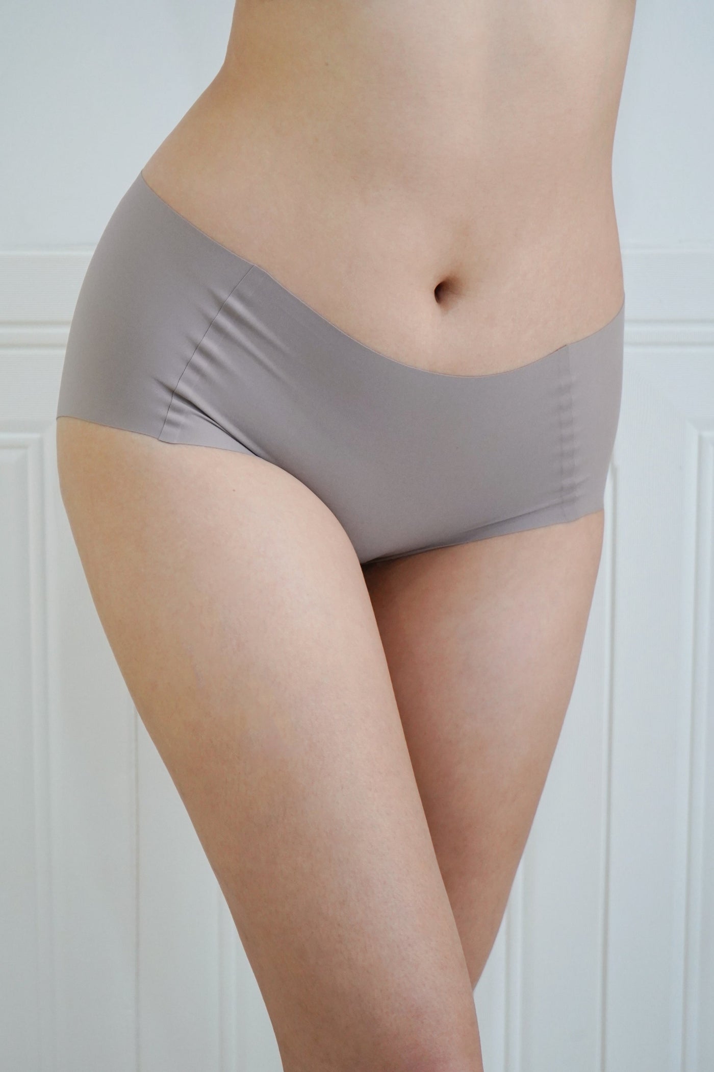 Limited Free Panty | Wear Nothing Seamless Antibacterial Panty (Order over RM300)